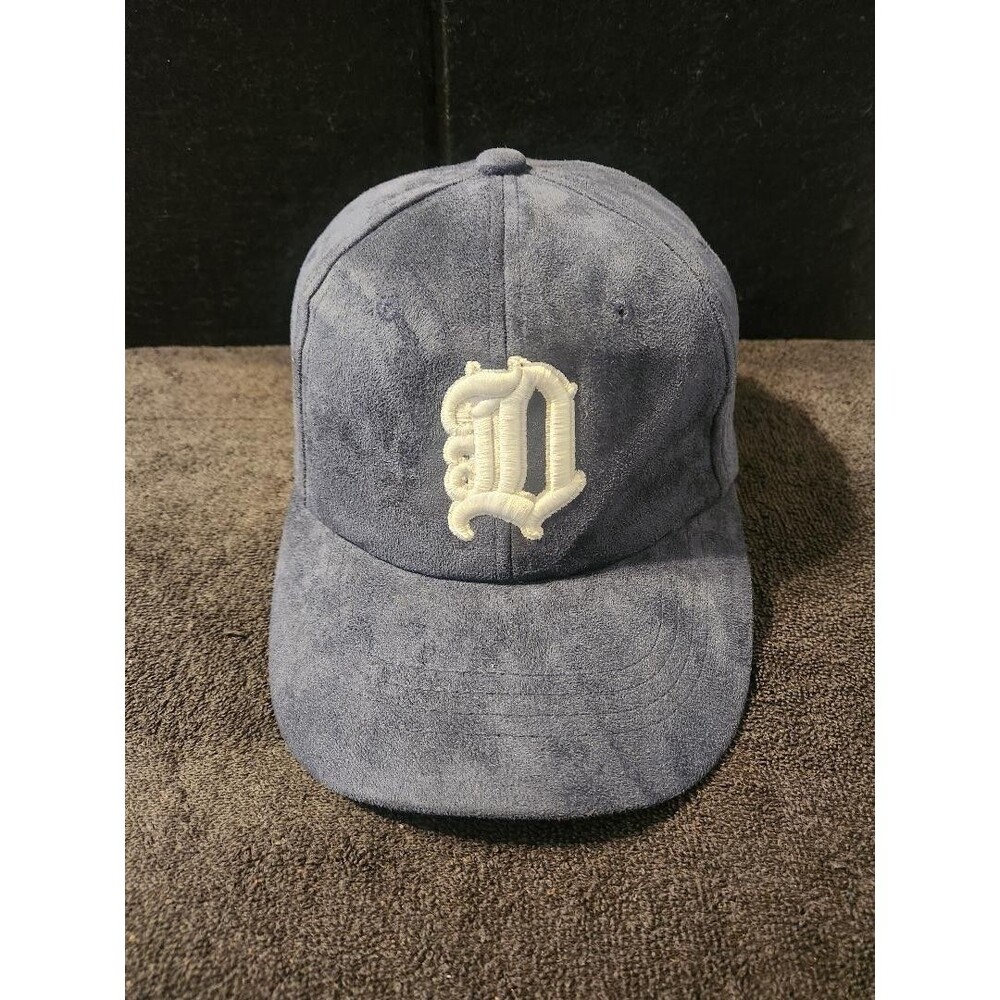Detroit Tigers Diamond Pressure Nissi Caps Velvet Feel Metal Buckle Strap Hat